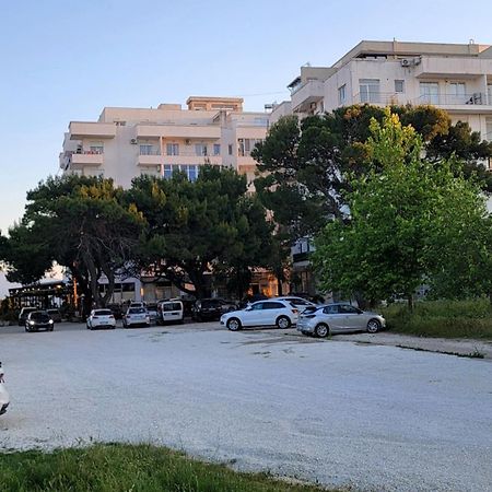 Antea Apartment 3 Vlorë Exteriör bild