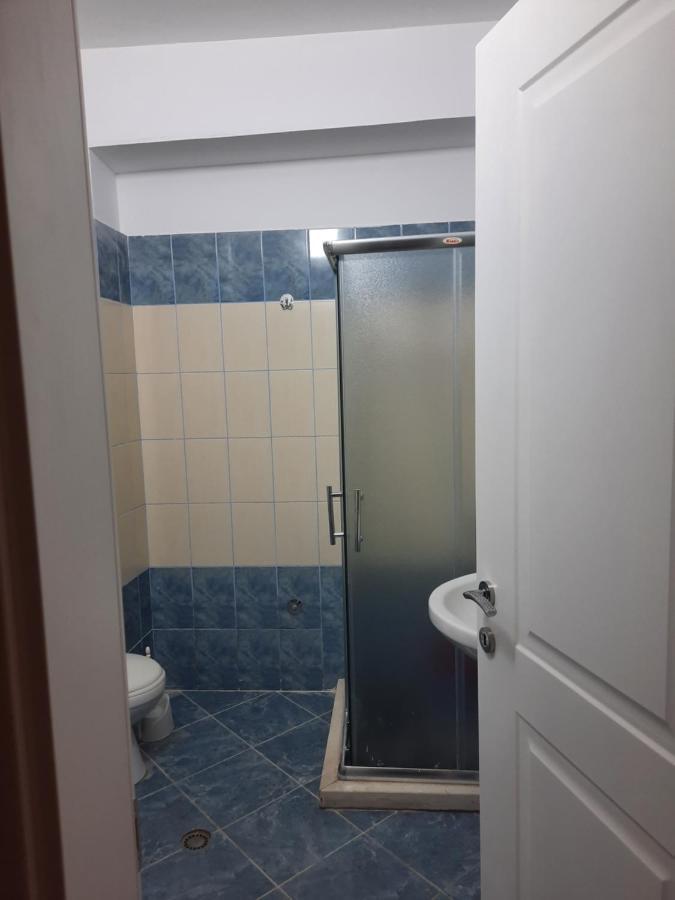 Antea Apartment 3 Vlorë Exteriör bild