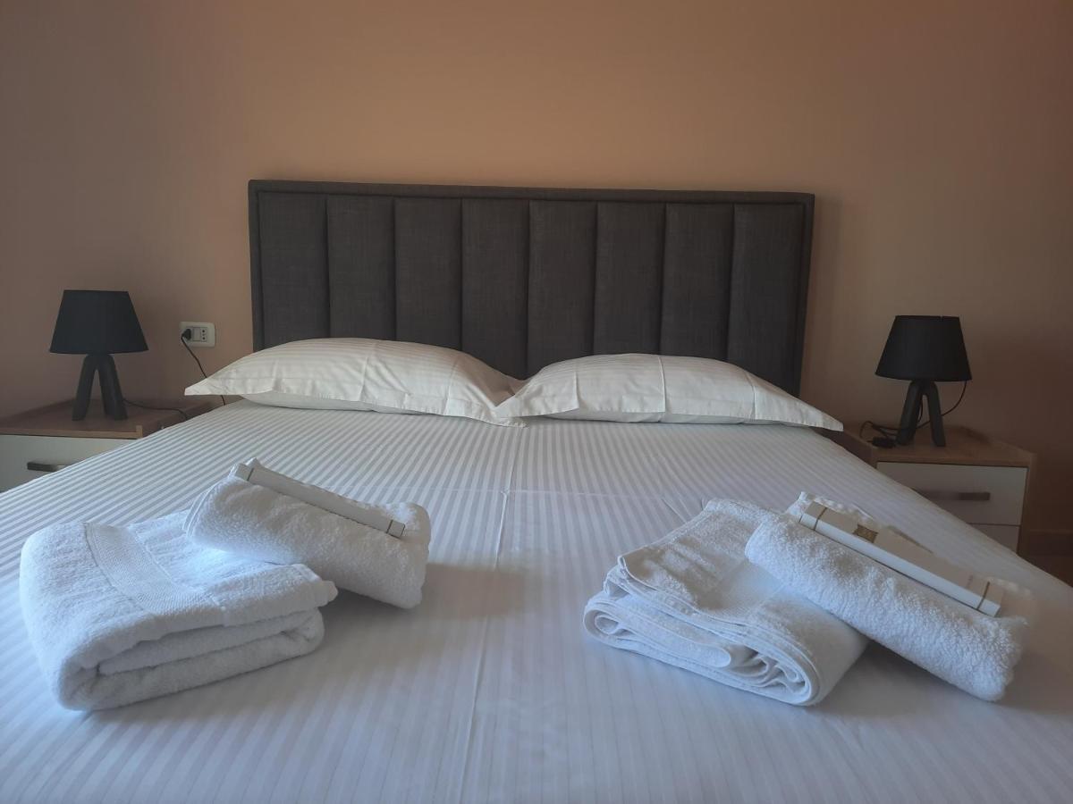 Antea Apartment 3 Vlorë Exteriör bild